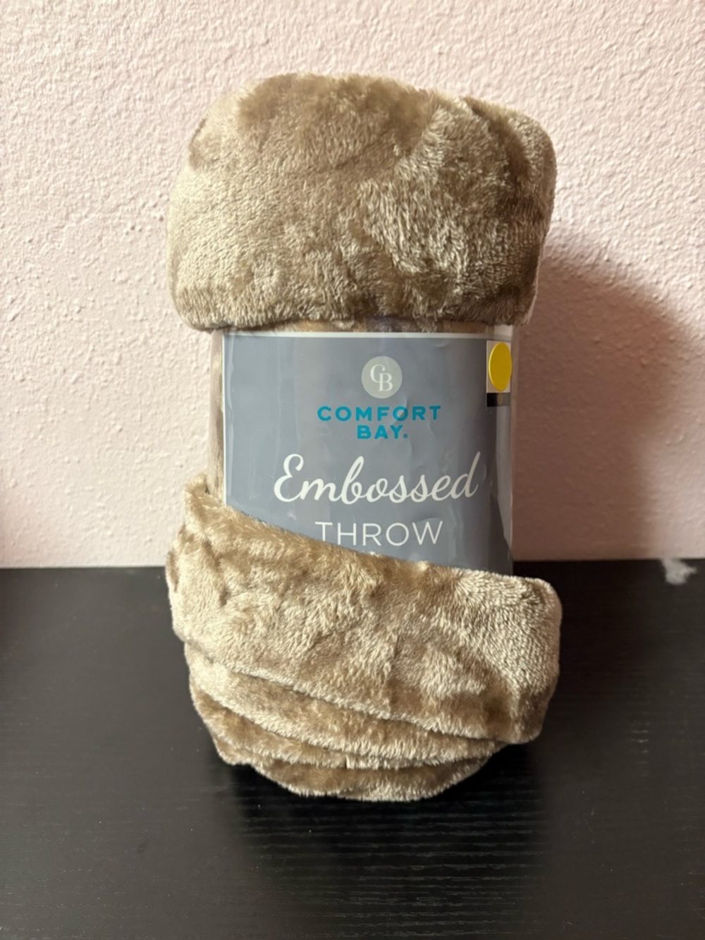 Comfort Bay Embossed Throw Blanket Plush Soft 50x60 NWT